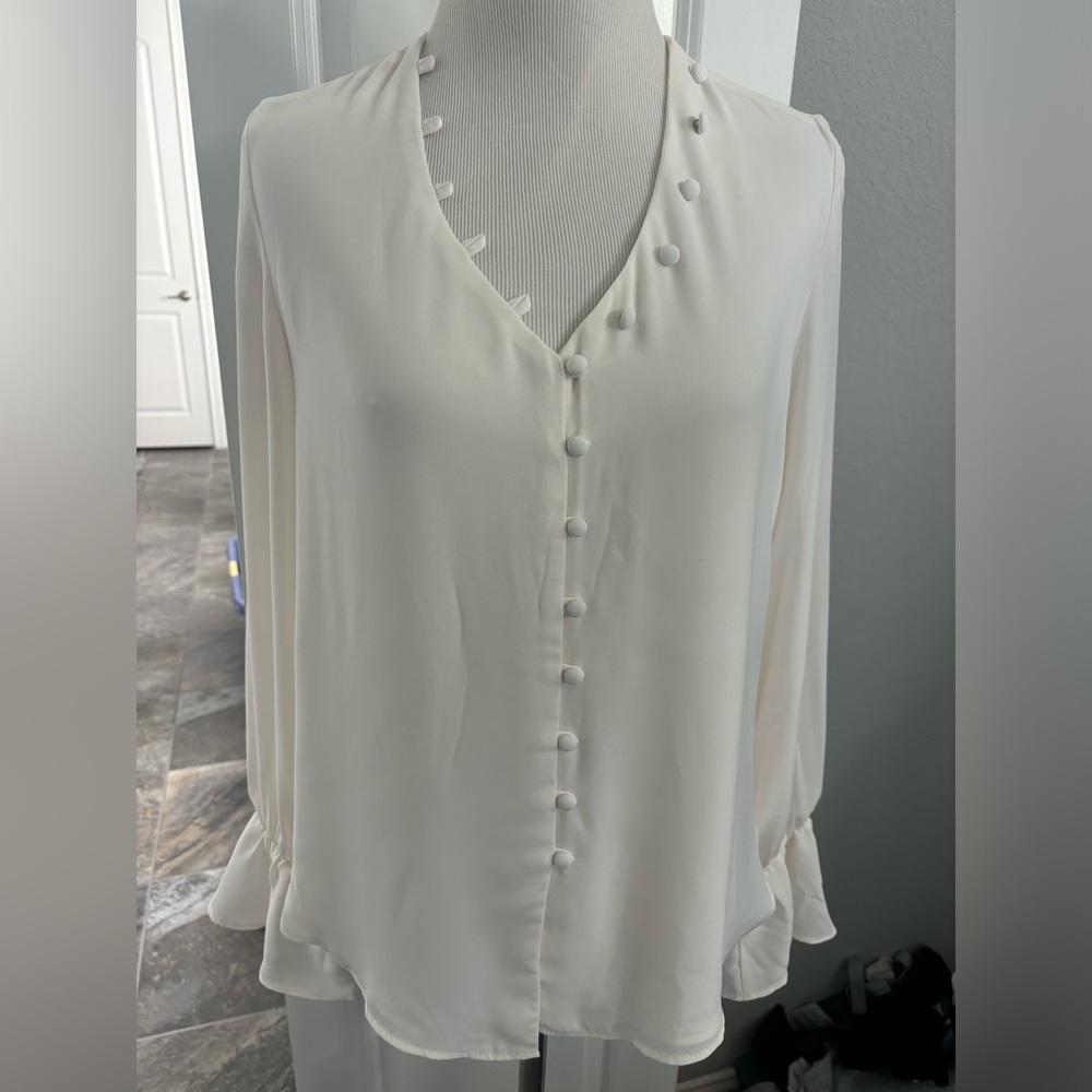 Krisa NWT Small Blouse